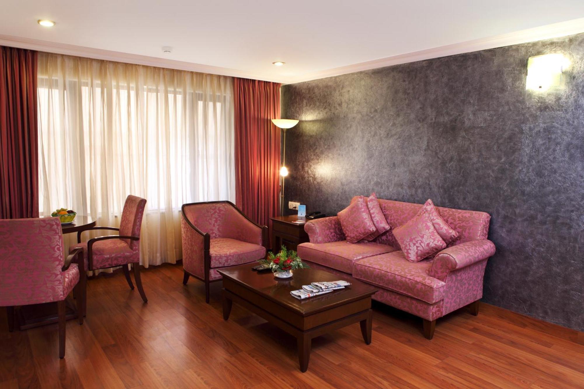 Le Lac Sarovar Portico- Ranchi Exterior photo